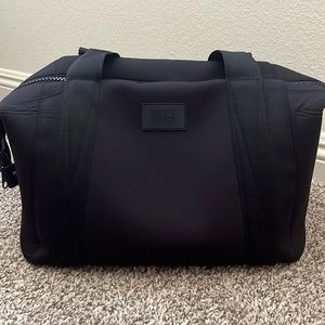 Dagne Dover Black Medium Landon Carryall Bag